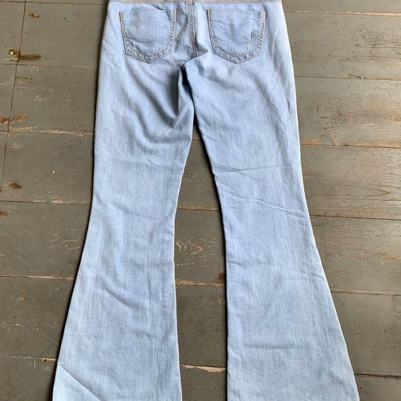 *SALE* EUC Source of Wisdom Distressed Sz 9 Jean - Picture 10 of 11